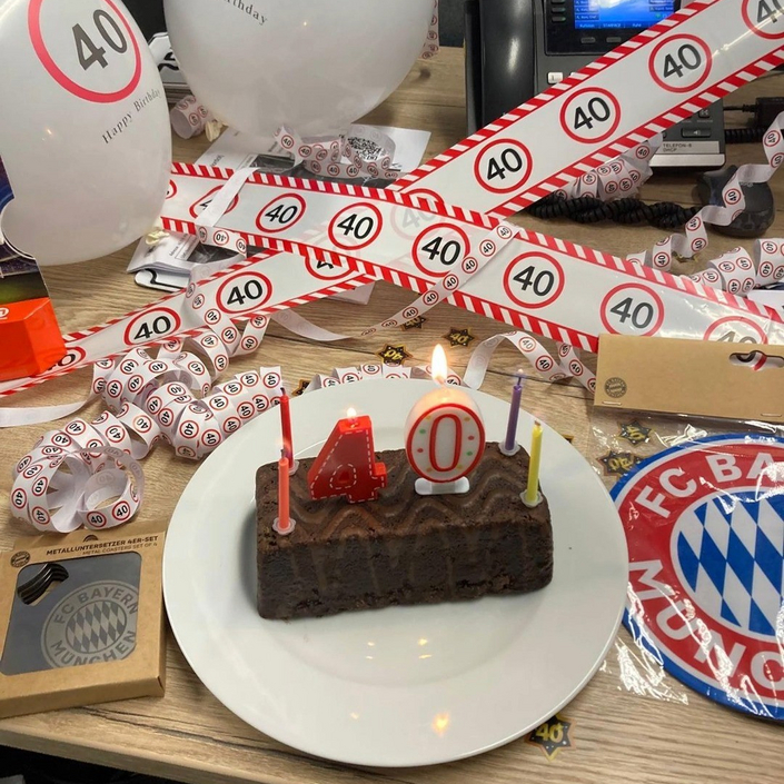 🎉 Happy 40., Andreas! 🎂🥳

Unser Disponent Andreas Kersten feiert heute seinen runden Geburtstag – und natürlich wurde...